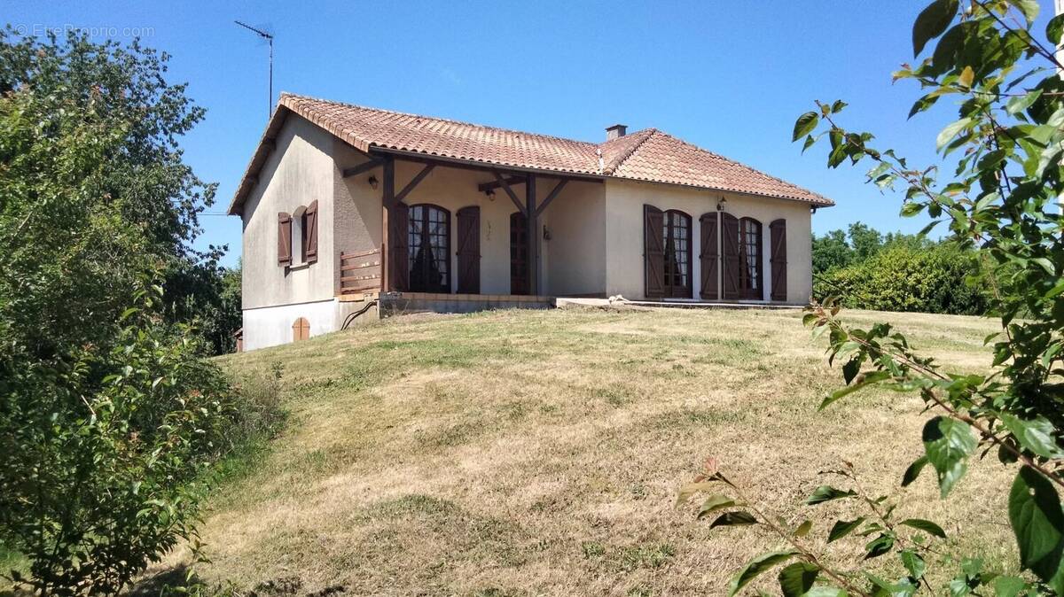 Maison à CHERVES