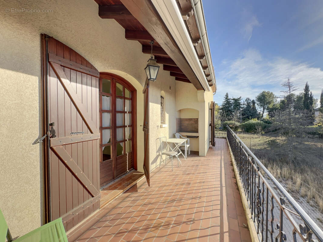 Maison à SAINT-JEAN-DE-VEDAS