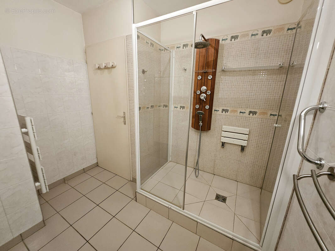 Appartement à LE PEAGE-DE-ROUSSILLON