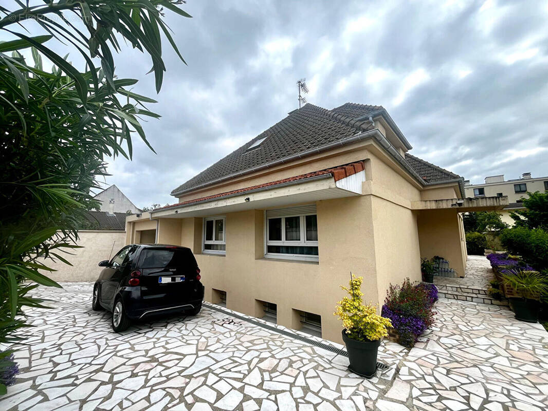 Maison à GARGES-LES-GONESSE