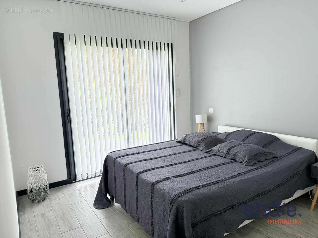 Maison à DOMPIERRE-SUR-BESBRE