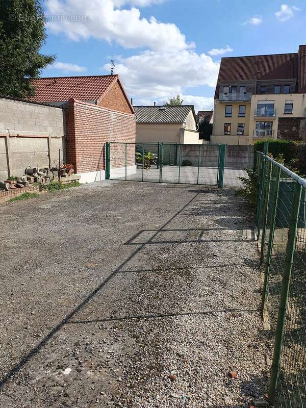Maison type 6 Centre ville Hazebrouck -  Parking intérieur - Maison à HAZEBROUCK