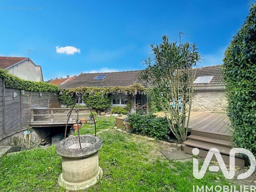 Maison 300 m² à Montlhery  - photo 5