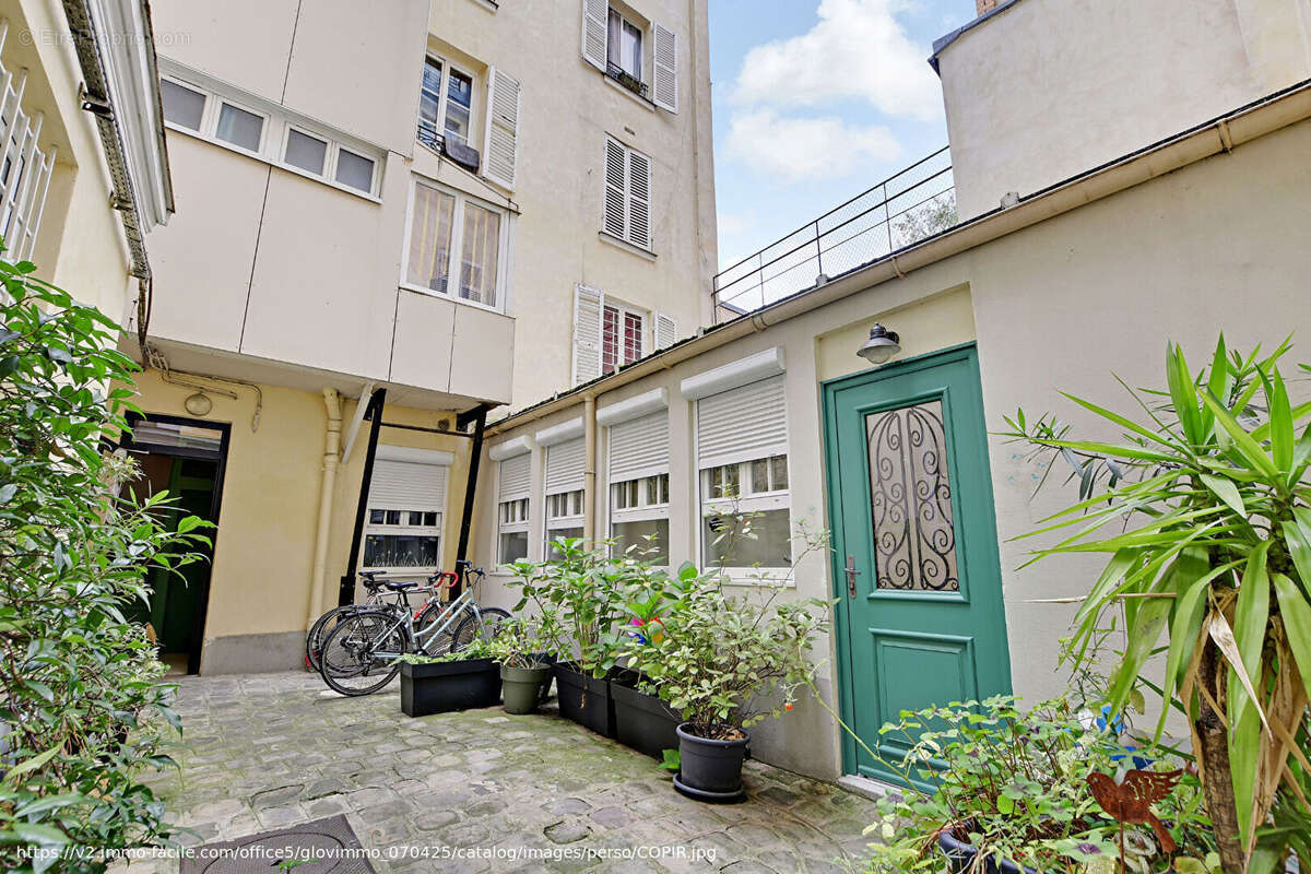 Appartement à PARIS-19E