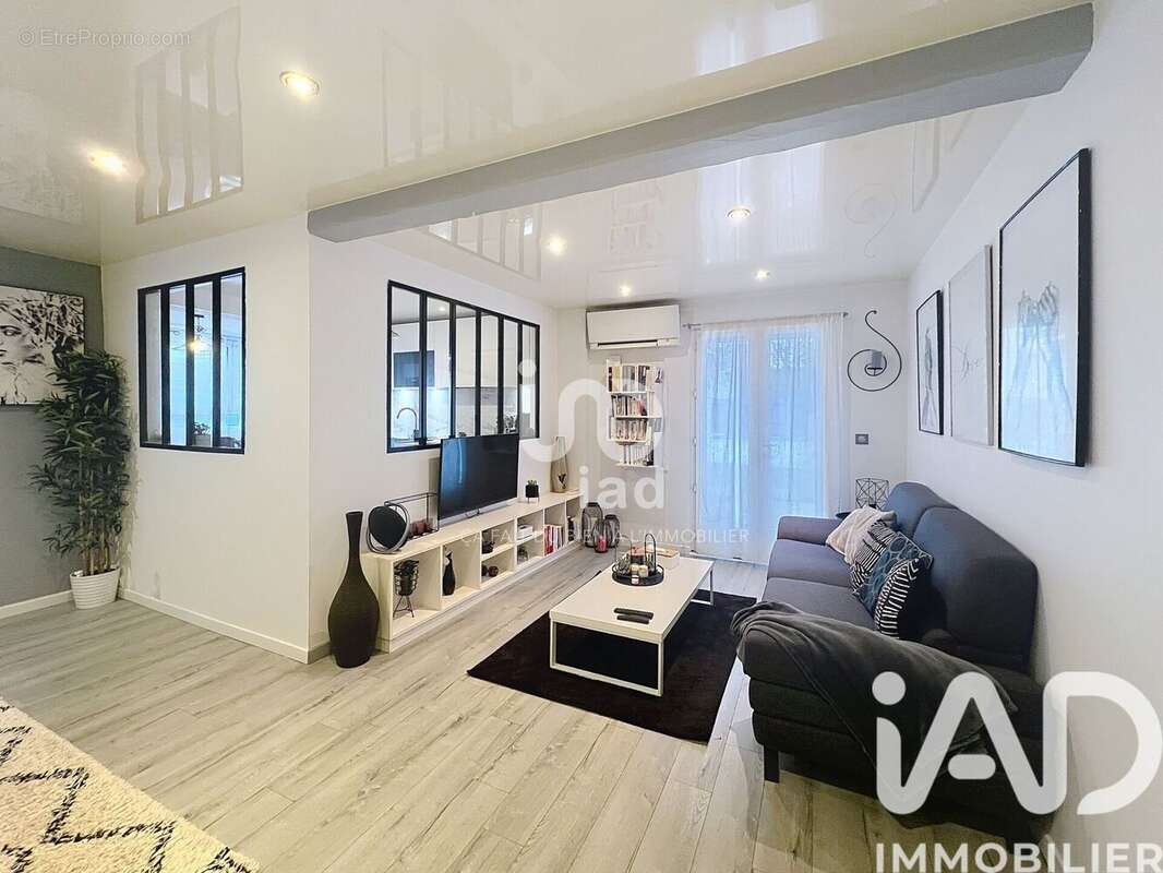 Photo 2 - Maison à LE RAINCY
