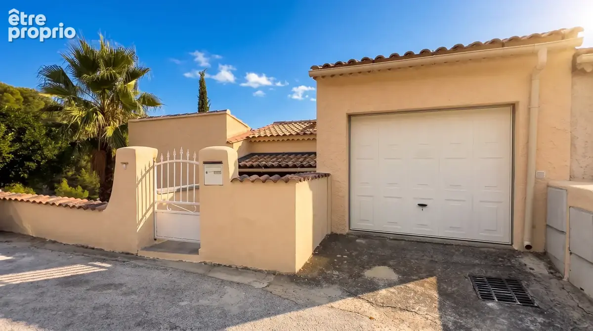 Exclusivité   Belgentier  Villa en parfait état avec piscine et vue dégagée - photo 15