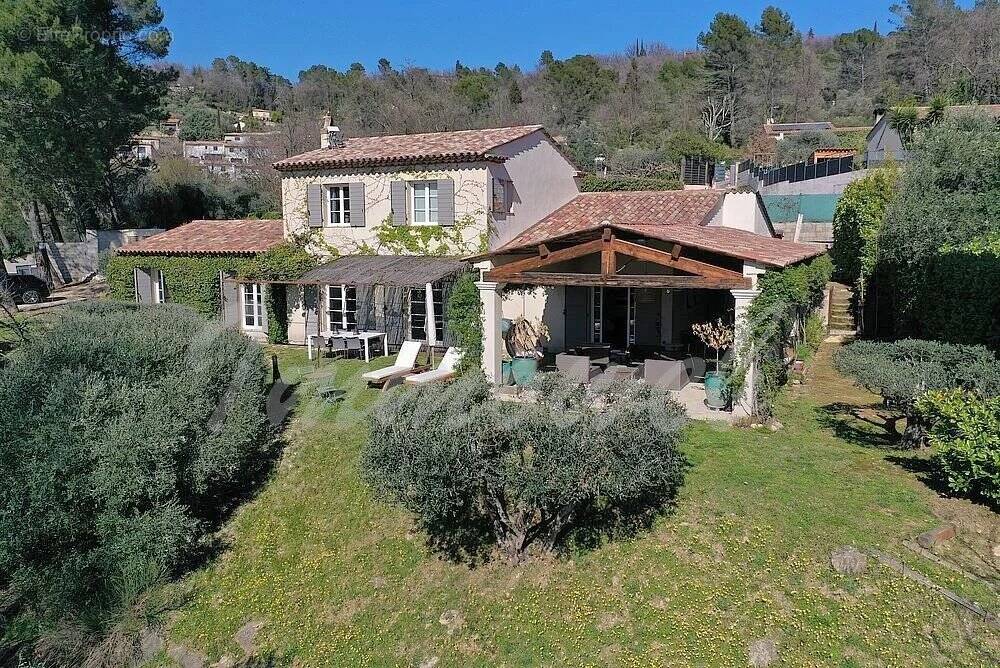 Maison à MONTAUROUX