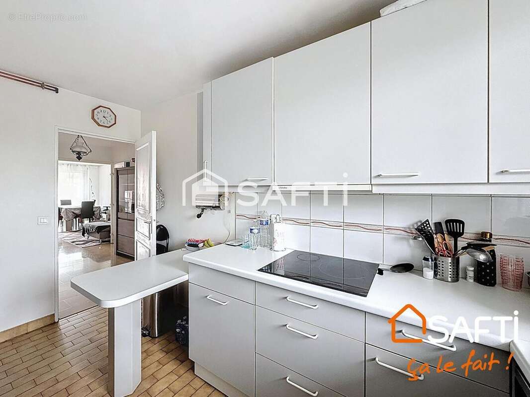 Photo 8 - Appartement à LE PERREUX-SUR-MARNE
