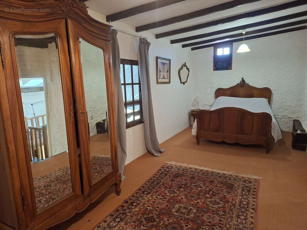 Maison de village historique avec une magnifique piscine - photo 6