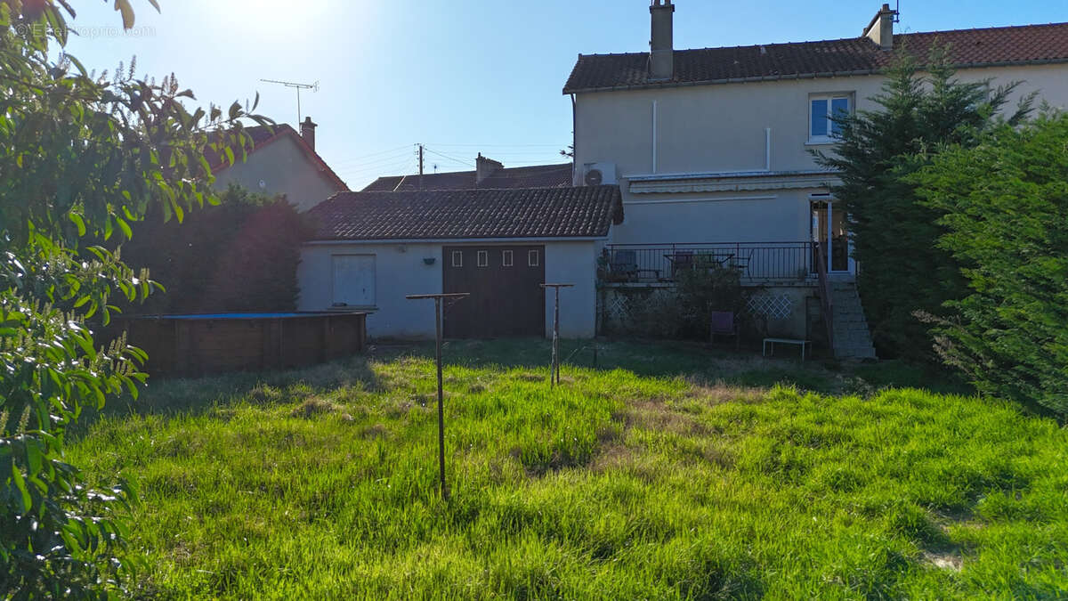 Maison à CHAUVIGNY