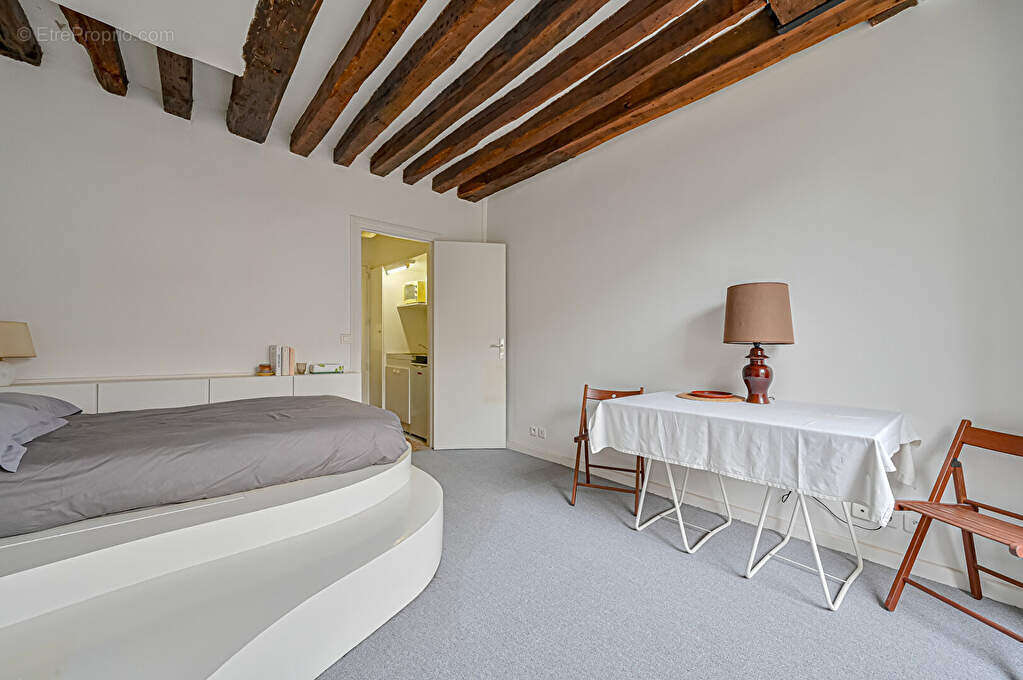 Appartement à PARIS-5E