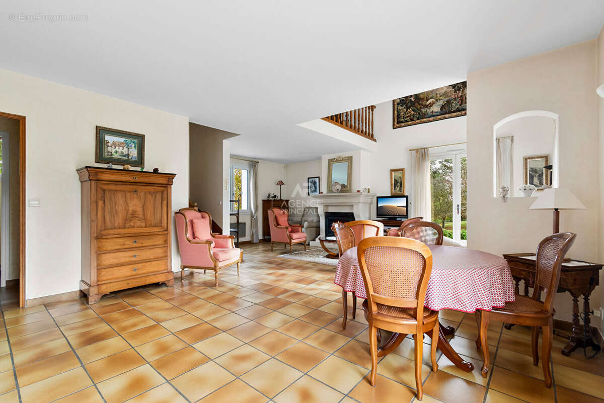 Maison à SAINT-GERMAIN-EN-LAYE