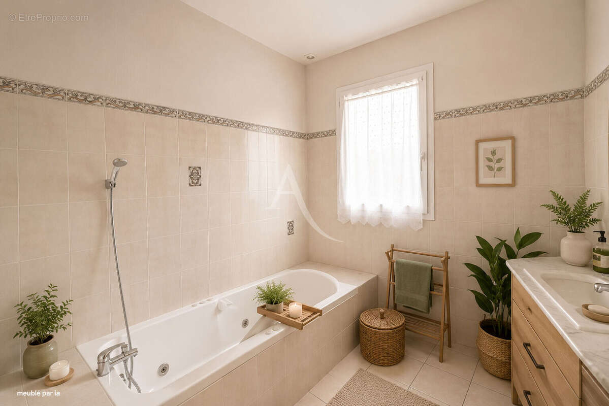 Carqueiranne Belle villa avec espace de vie de plain pied au Calme - photo 7