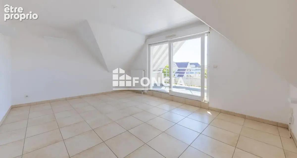 Coup de cœur – Élégant duplex en centre-ville avec terrasse, garage et cave - photo 8
