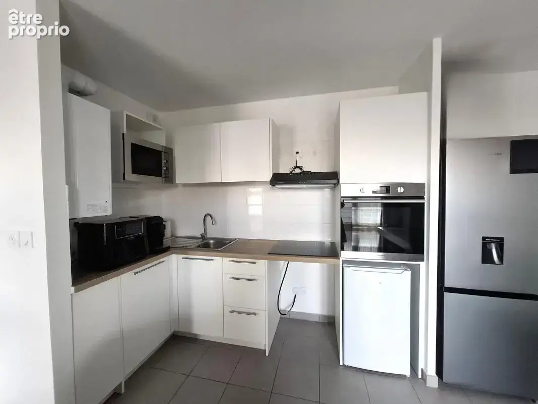 A Vendre St Fons centre T2 48 m² + garage - photo 3