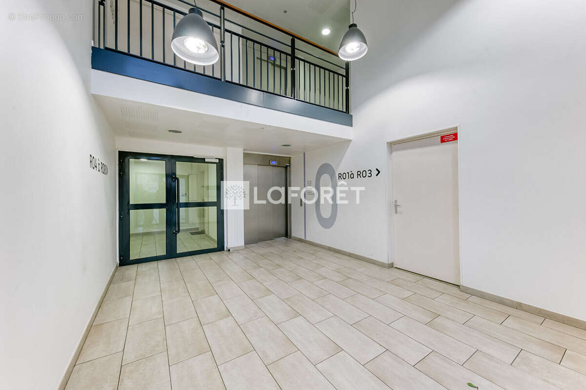 Appartement à EMERAINVILLE