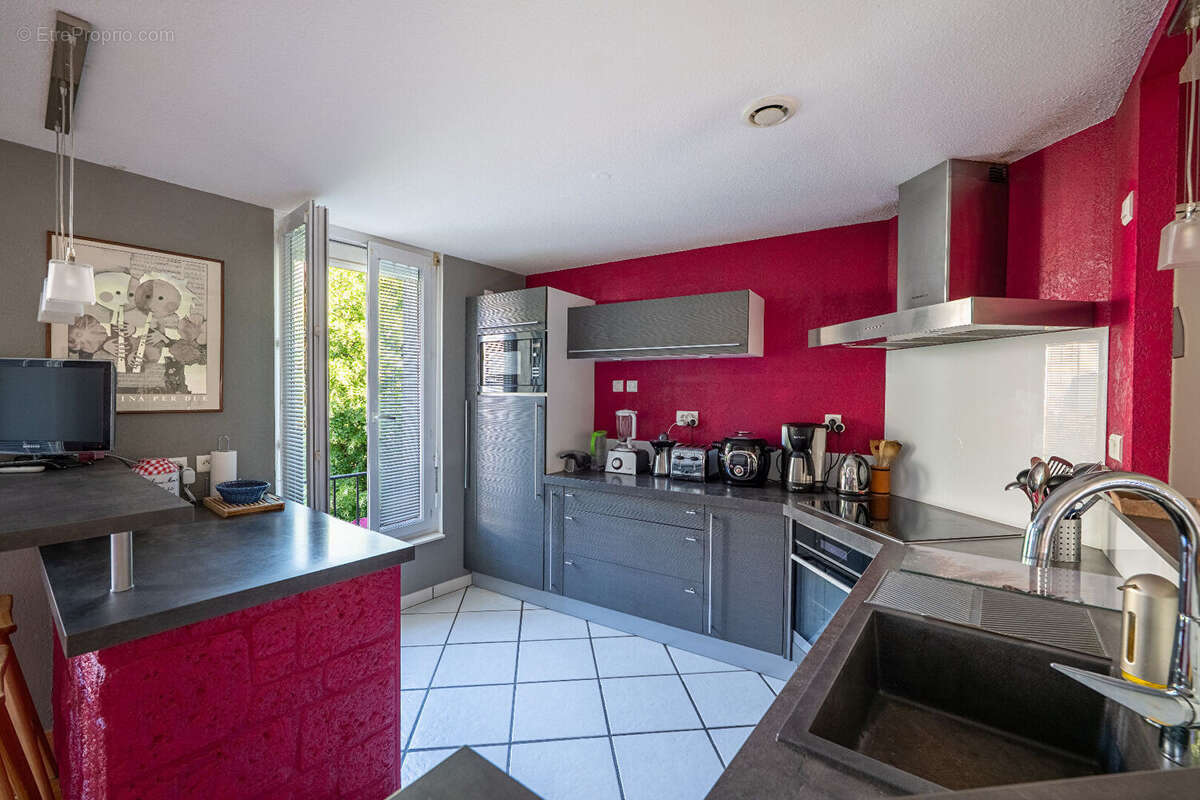 Appartement à CEYRAT