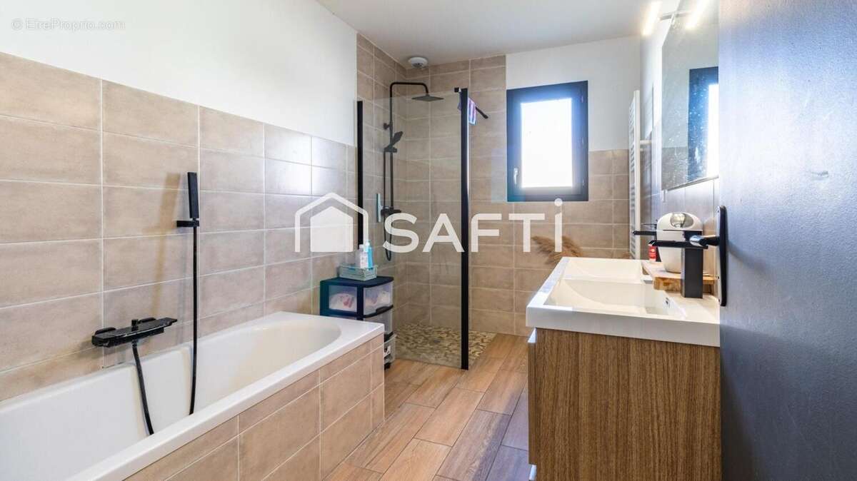 Photo 7 - Maison à COURS-DE-PILE