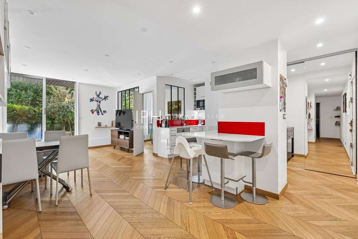 Appartement à NEUILLY-SUR-SEINE