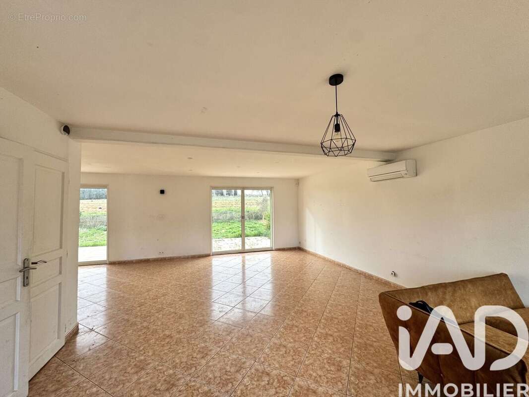 Photo 8 - Maison à SAINT-GILLES