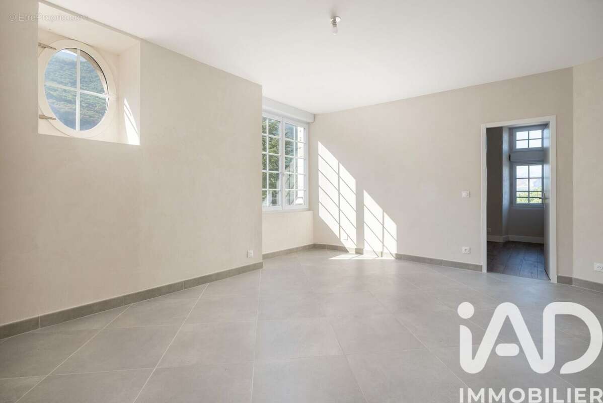 Photo 2 - Appartement à VARCES-ALLIERES-ET-RISSET