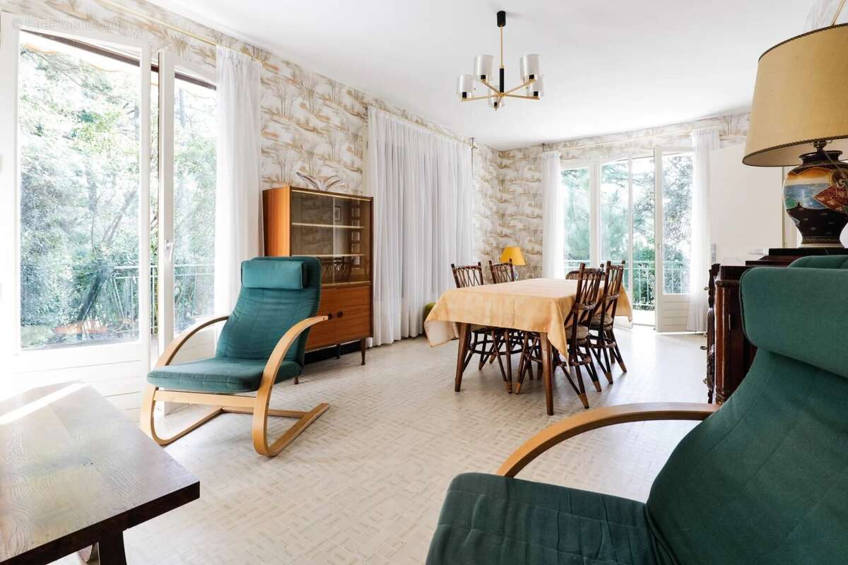 Maison à SAINT-GEORGES-DE-DIDONNE