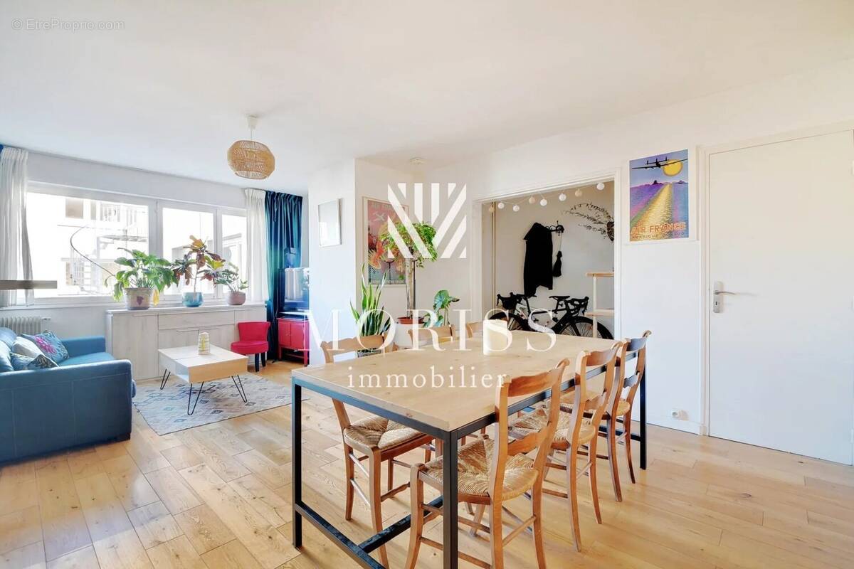 Appartement à PARIS-19E