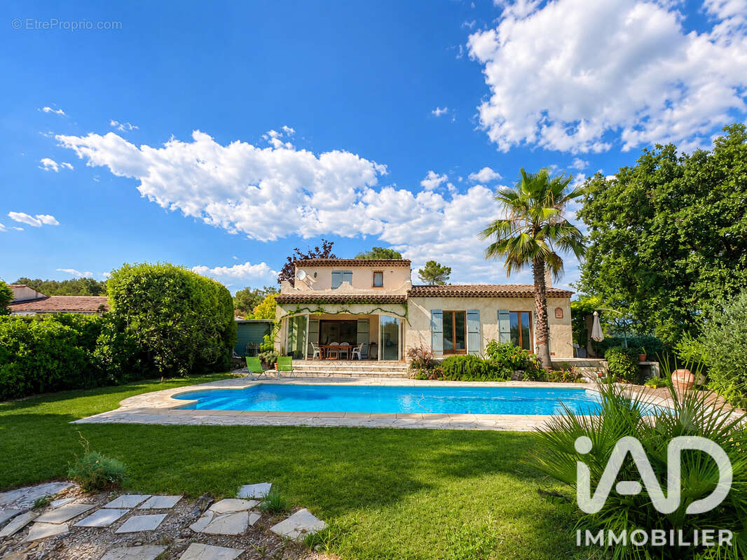Photo 2 - Maison à VALBONNE