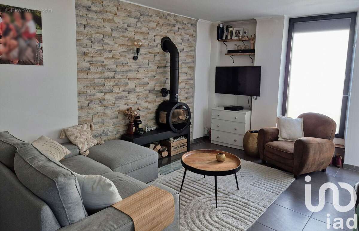 Photo 2 - Maison à SAINT-ETIENNE-DE-MONTLUC