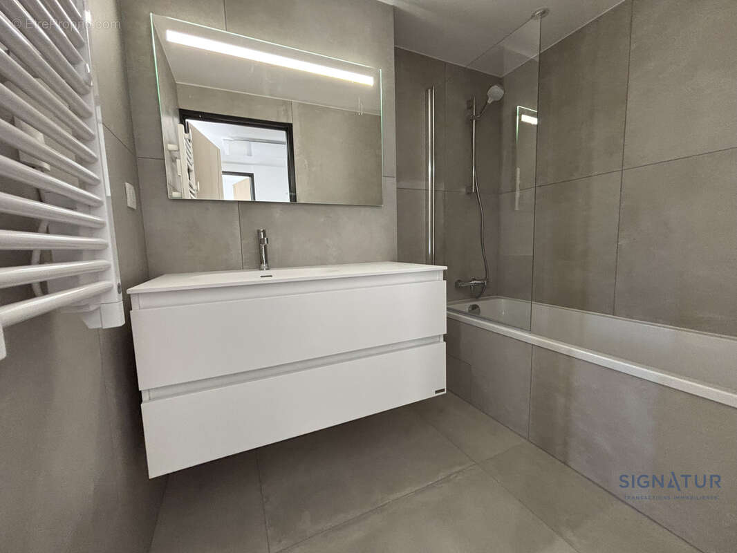 Appartement à CASTRIES