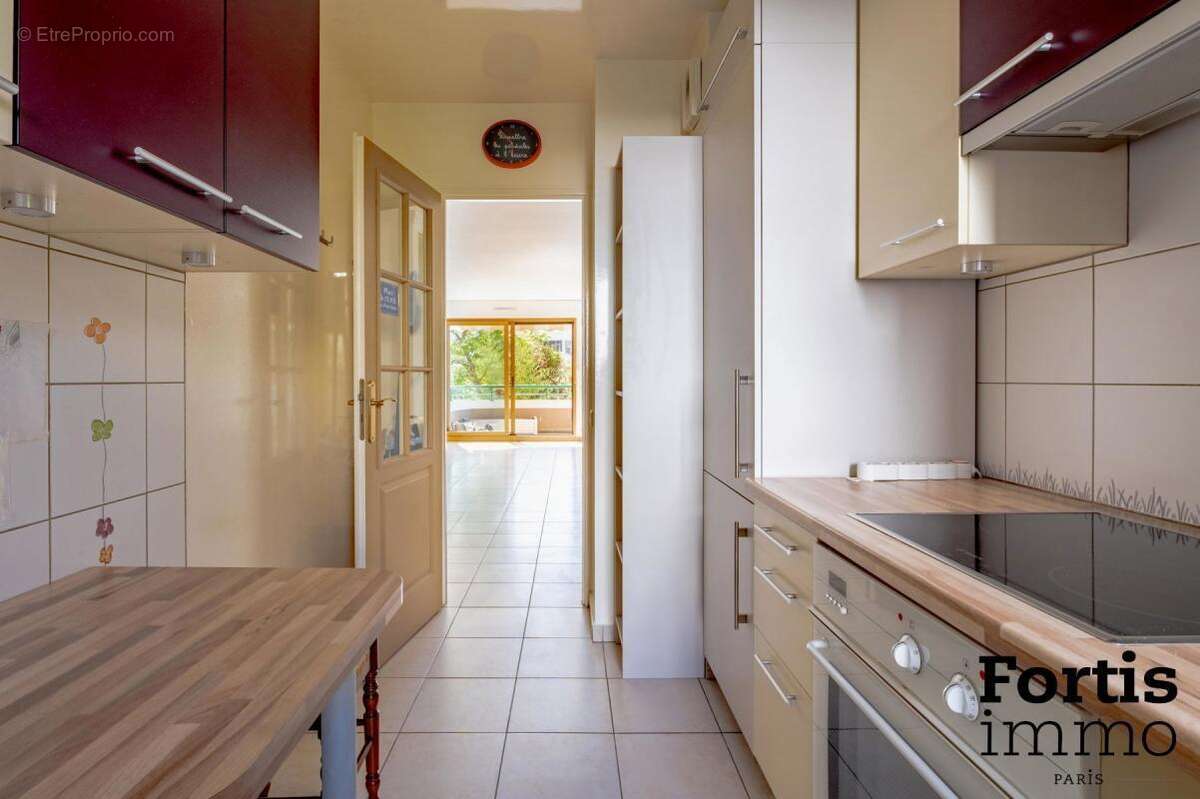 Appartement à LE PERREUX-SUR-MARNE