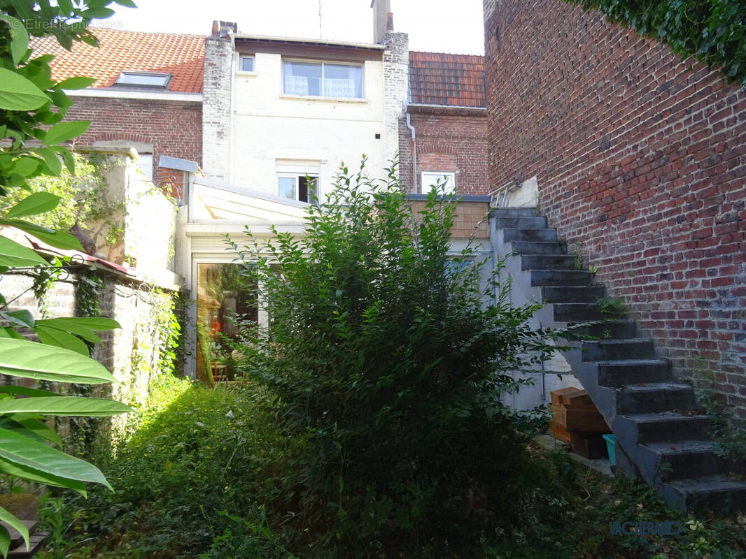 Maison à FACHES-THUMESNIL