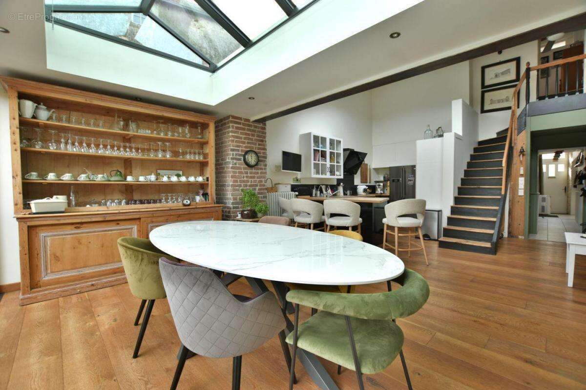 Maison à MORTAGNE-SUR-SEVRE