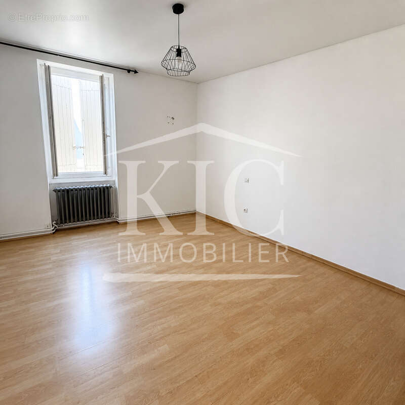 Appartement à CARCASSONNE