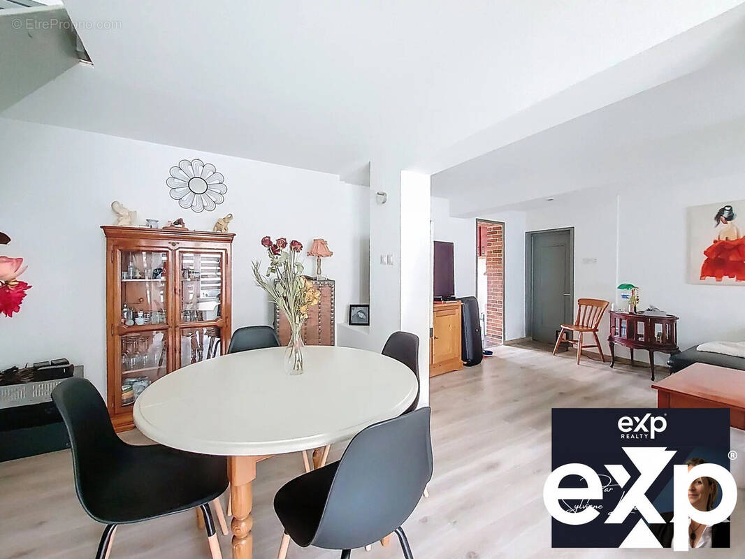 Maison à RIBECOURT-DRESLINCOURT