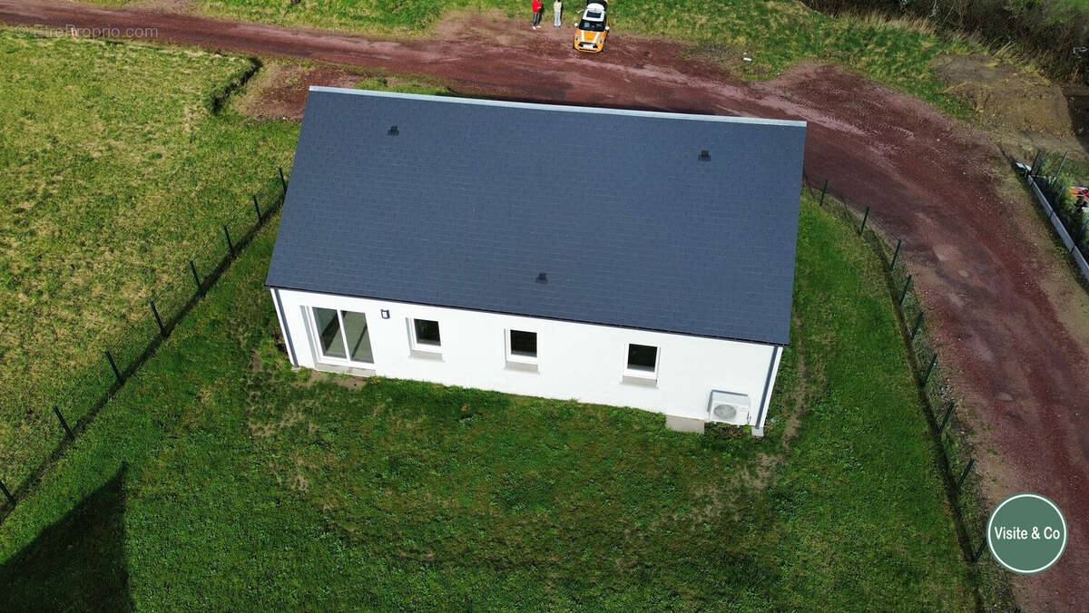 Maison à SAINT-GERMAIN-SUR-AY