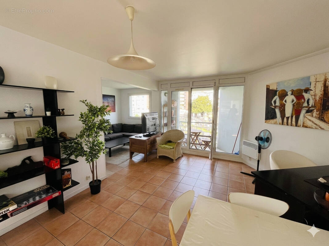 Appartement à SAINT-OUEN