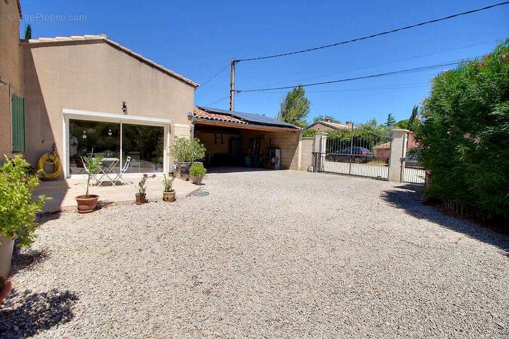 Maison à MAZAN