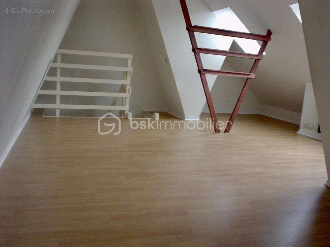 Maison à COURCOURONNES