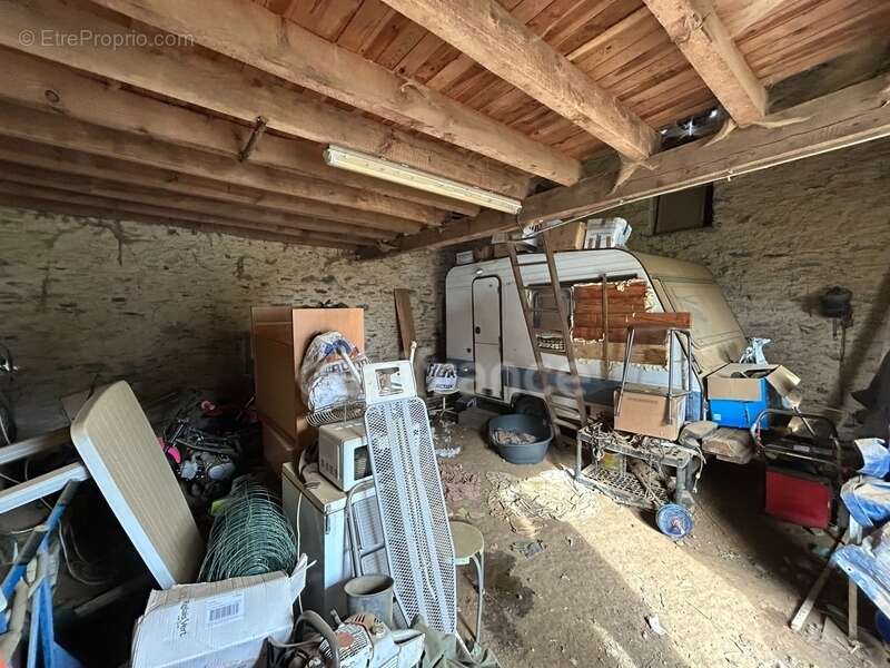 Maison à LANOUAILLE