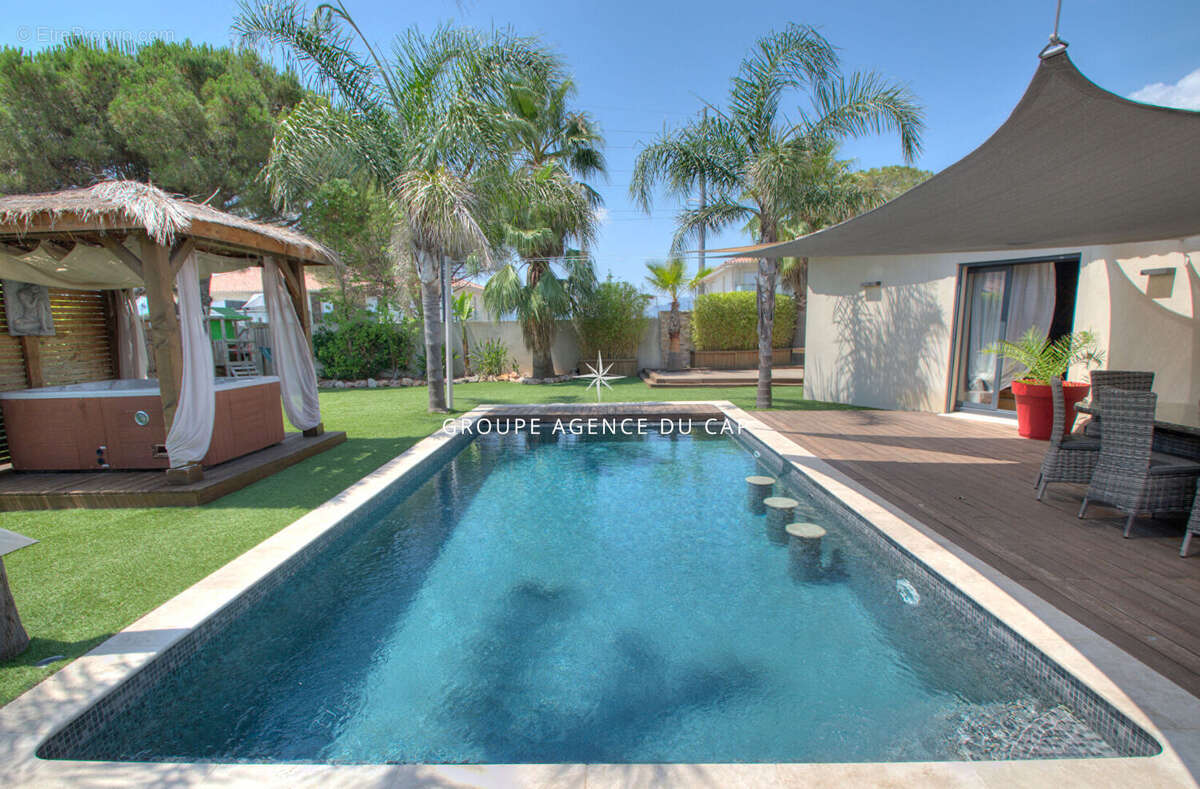 Maison à PUGET-SUR-ARGENS