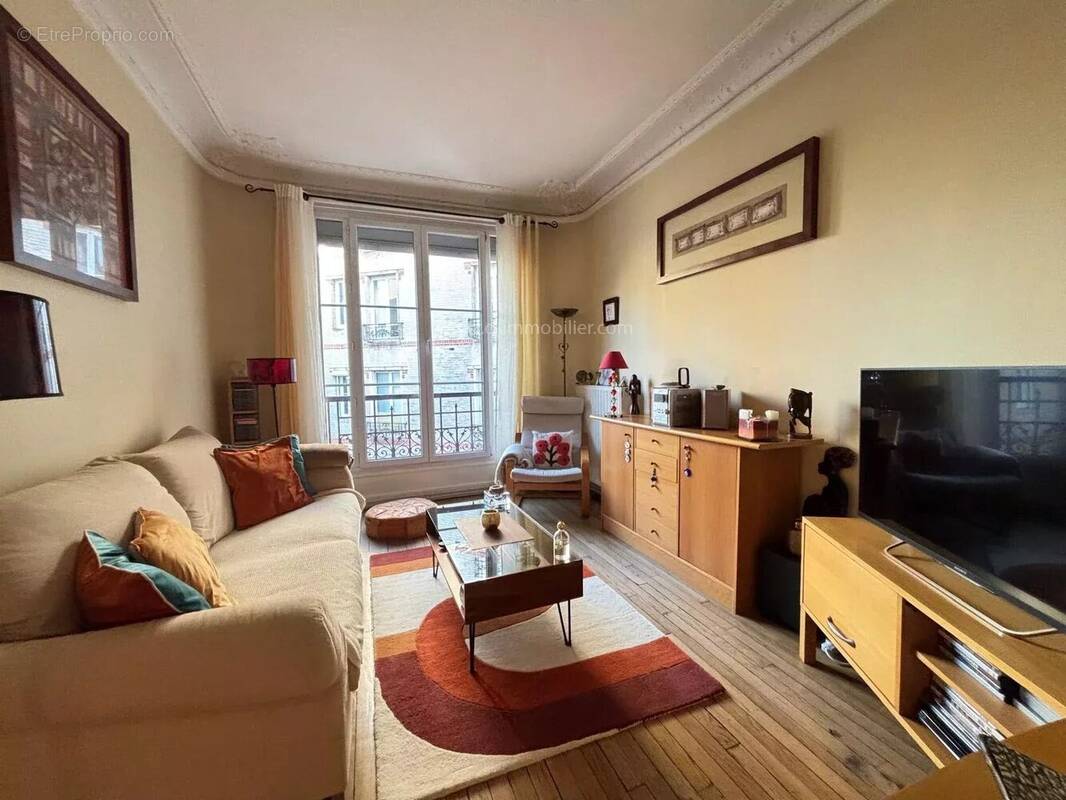 Appartement à PARIS-11E