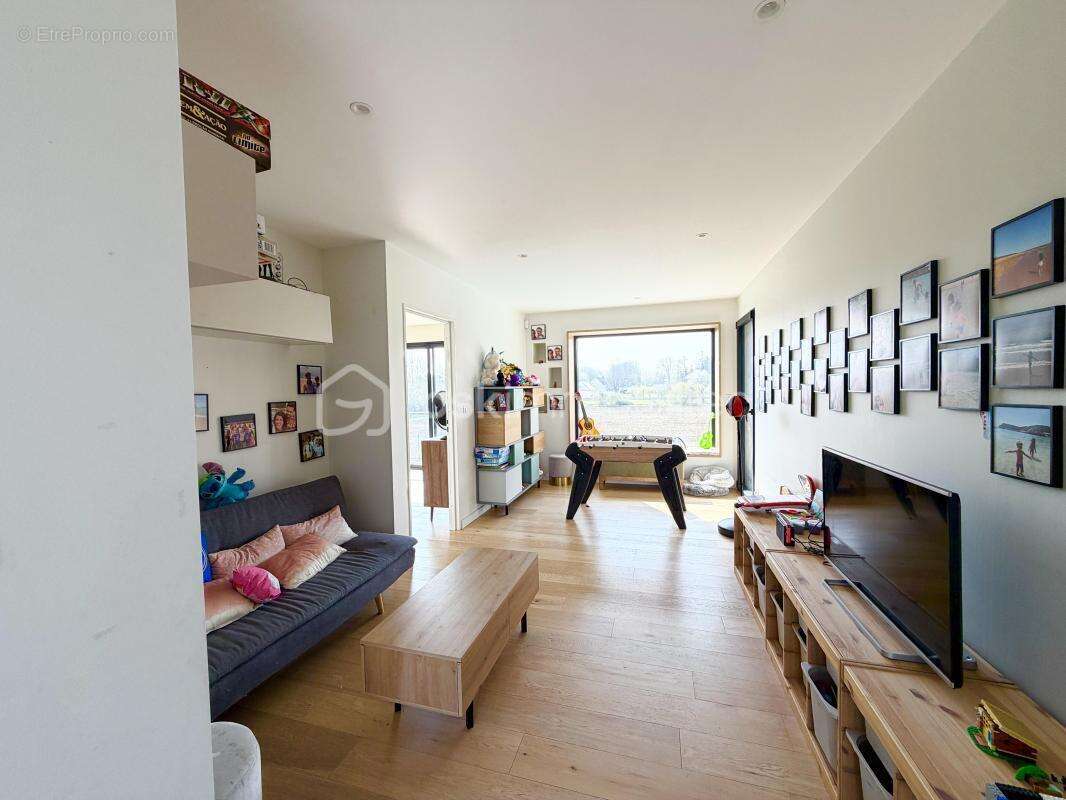 Maison à LA CHAPELLE-SAINT-LUC