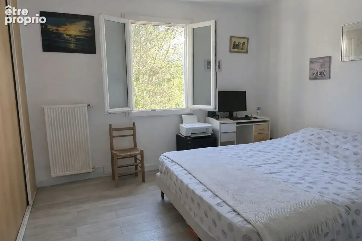 Maison T6 avec 2 logements indépendants - Saint-Pierre-les-Aubagne - photo 7