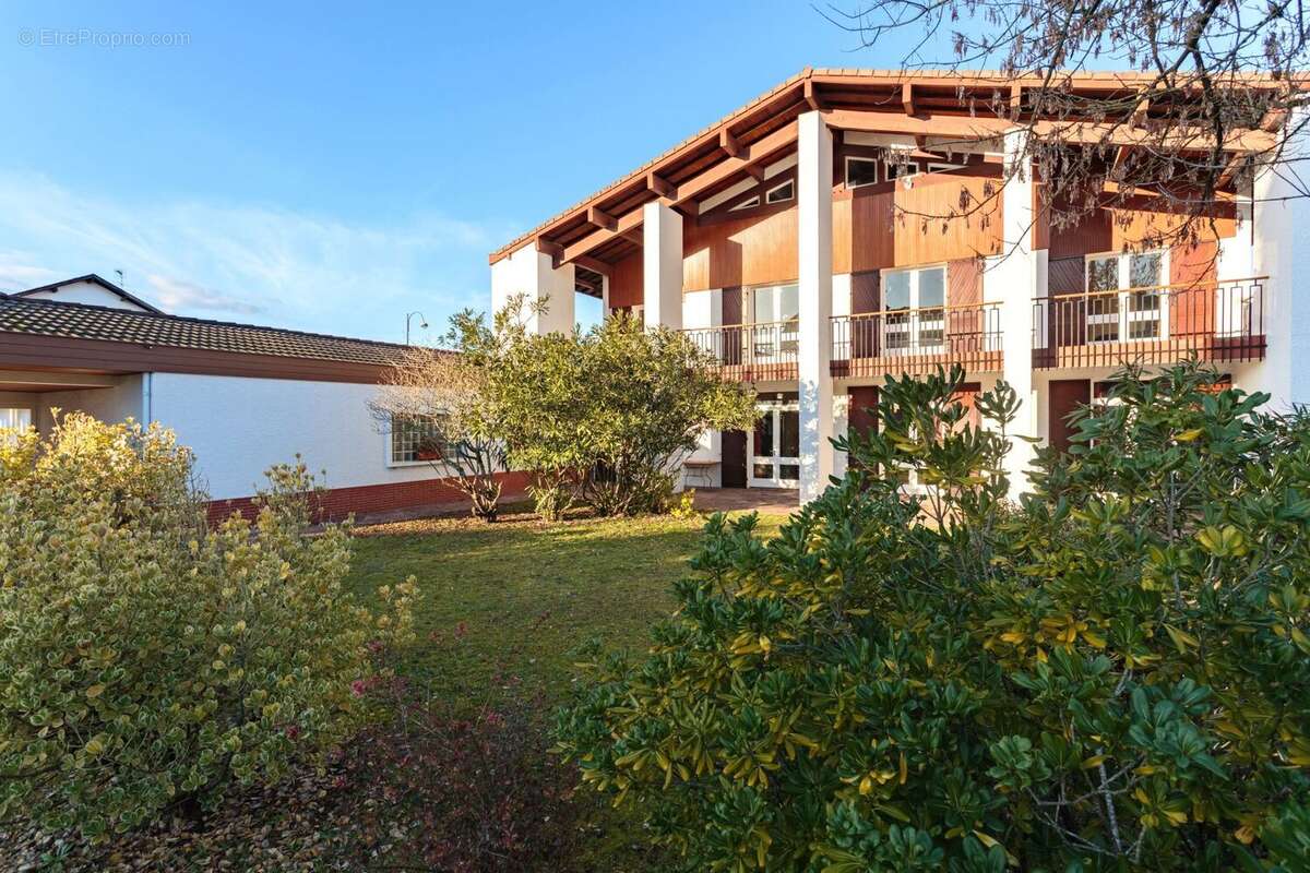 Maison à RION-DES-LANDES