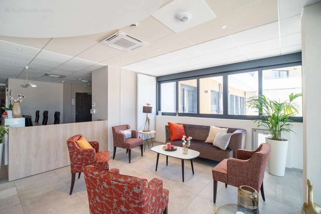 INVESTISSEMENT LOCATIF  LIMOGES  Résidence Seniors Les Jardins d'Arcadie - 5% de rentabilité - photo 9