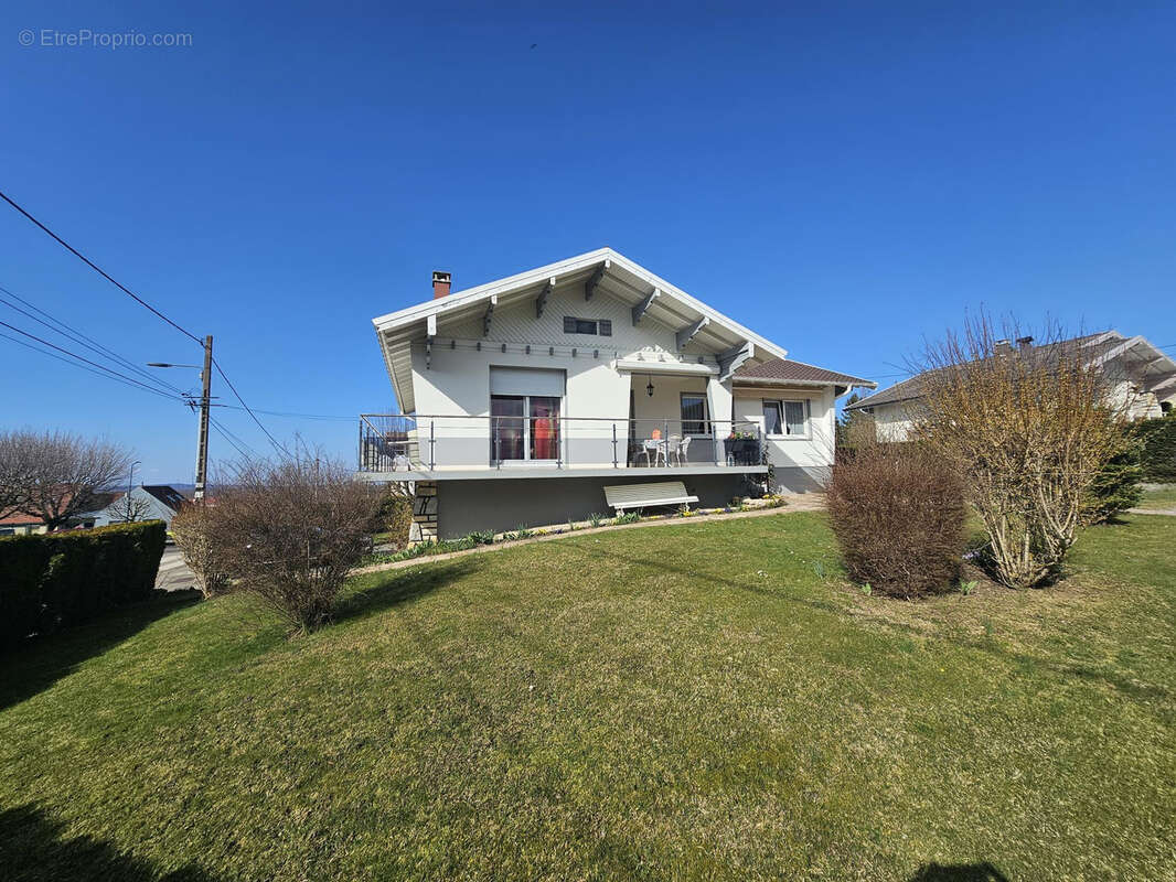Maison à VALDAHON
