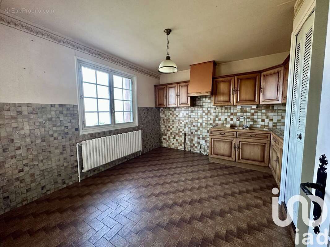 Photo 5 - Maison à SAINT-BONNET-LES-OULES