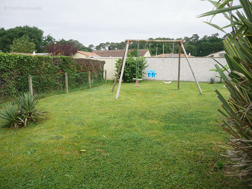 CANEJAN maison  5 pièces à vendre 136m2 ref 2228 - photo 12