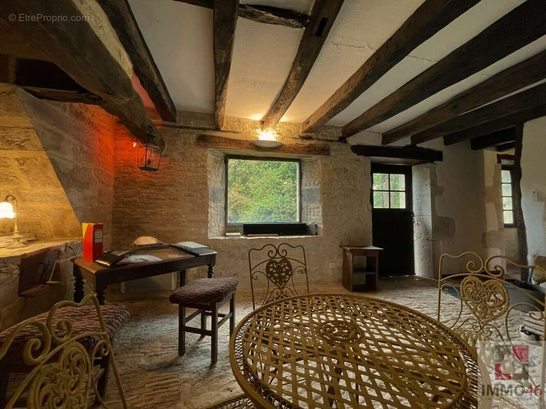 Maison à LE BASTIT
